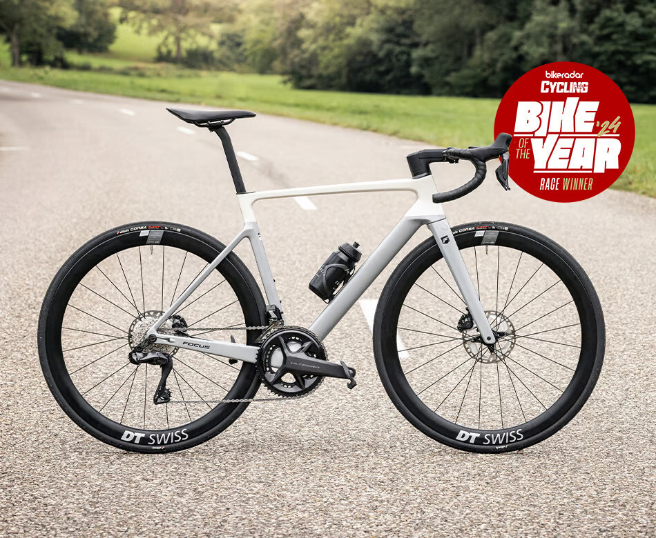 focus-izaco-max-road-bike-year-bicimax
