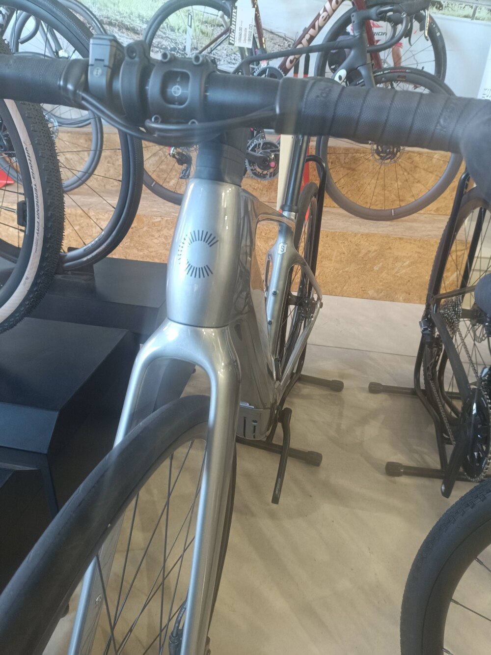 Bicicleta cannondale Synapse Neo Allroad 2 Grey 2024 - Imagen 9